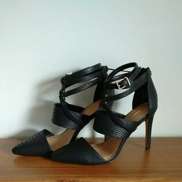 New Express Heels - Picture 2 of 8